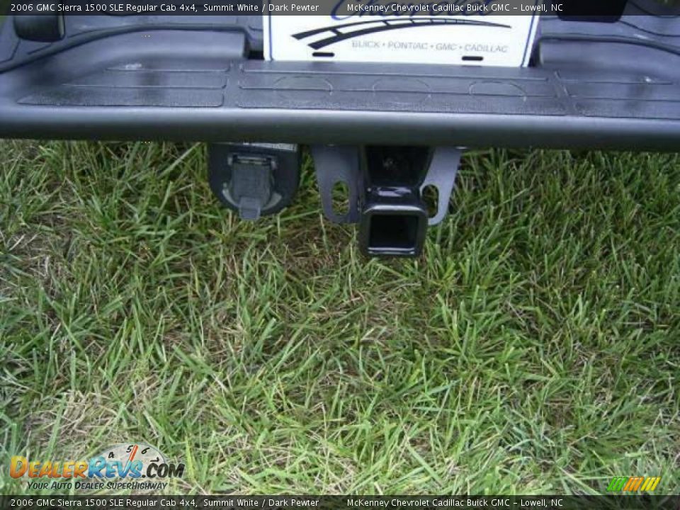 2006 GMC Sierra 1500 SLE Regular Cab 4x4 Summit White / Dark Pewter Photo #6