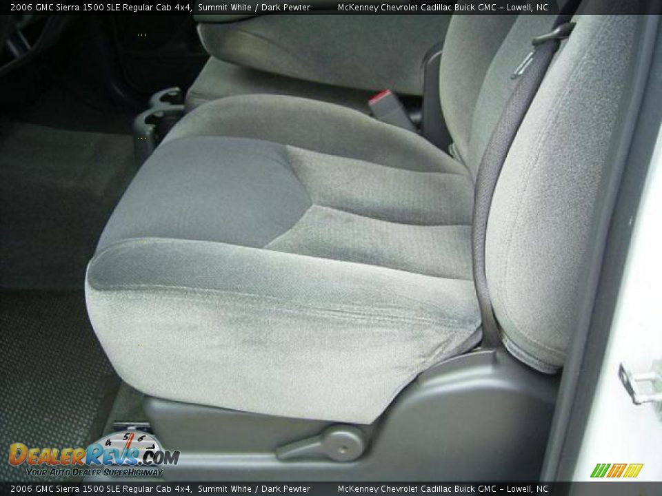 2006 GMC Sierra 1500 SLE Regular Cab 4x4 Summit White / Dark Pewter Photo #14