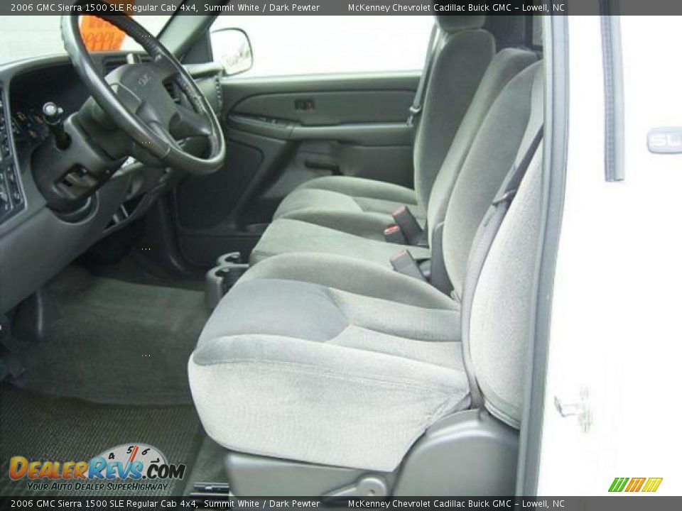 2006 GMC Sierra 1500 SLE Regular Cab 4x4 Summit White / Dark Pewter Photo #16