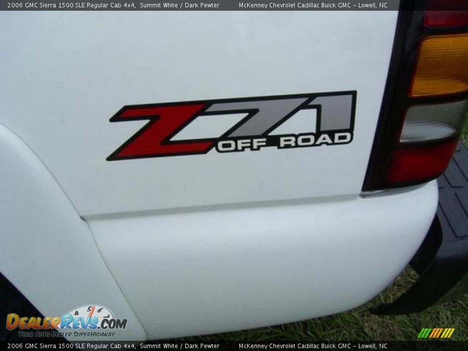 2006 GMC Sierra 1500 SLE Regular Cab 4x4 Summit White / Dark Pewter Photo #17