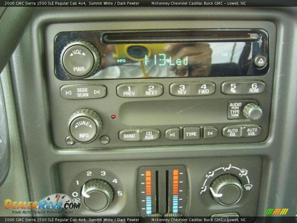 2006 GMC Sierra 1500 SLE Regular Cab 4x4 Summit White / Dark Pewter Photo #19