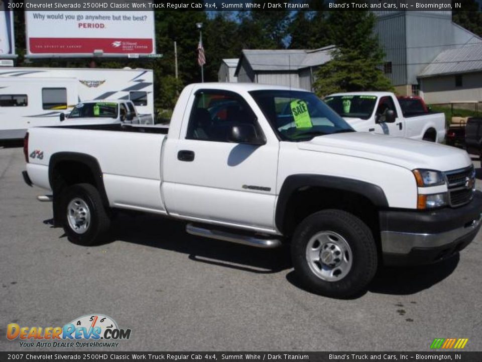 2007 Chevrolet Silverado 2500HD Classic Work Truck Regular Cab 4x4 Summit White / Dark Titanium Photo #1