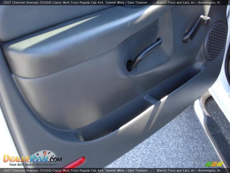 2007 Chevrolet Silverado 2500HD Classic Work Truck Regular Cab 4x4 Summit White / Dark Titanium Photo #12