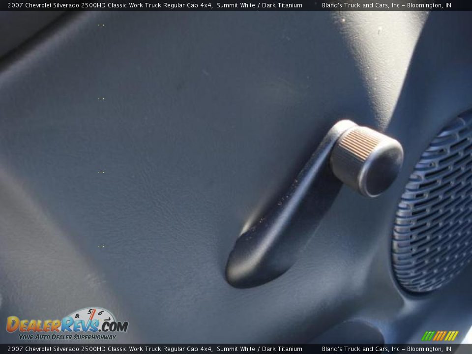 2007 Chevrolet Silverado 2500HD Classic Work Truck Regular Cab 4x4 Summit White / Dark Titanium Photo #13