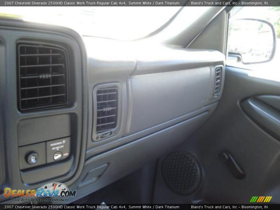 2007 Chevrolet Silverado 2500HD Classic Work Truck Regular Cab 4x4 Summit White / Dark Titanium Photo #19