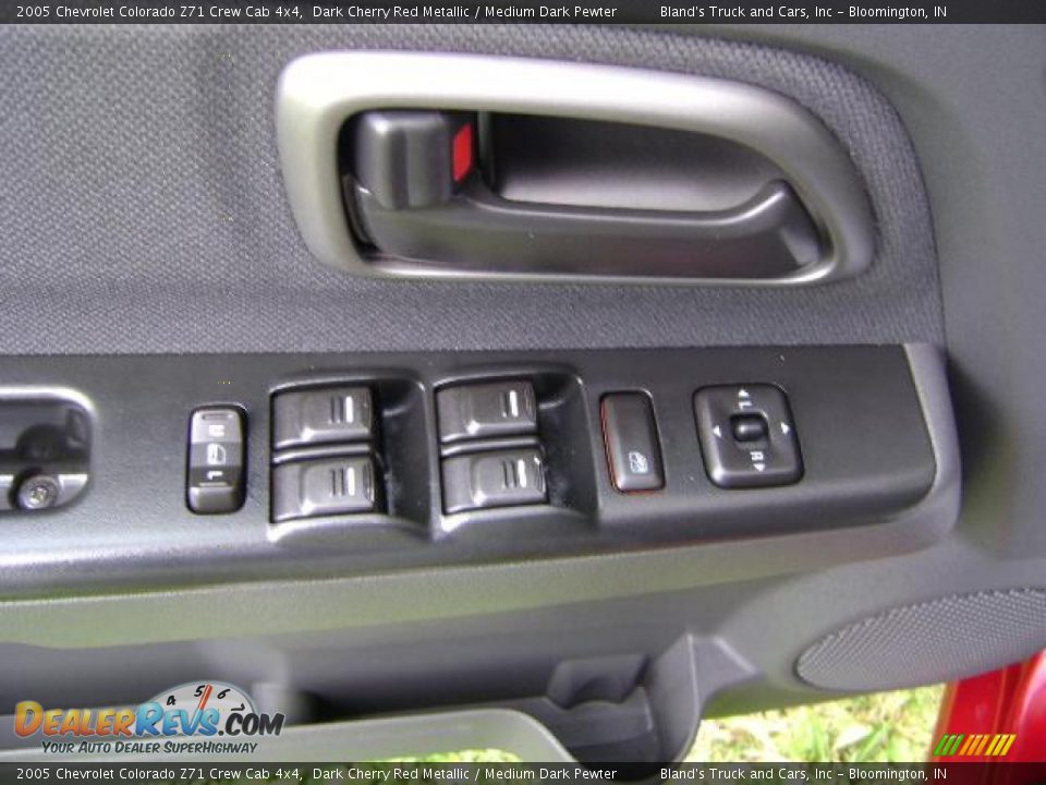 2005 Chevrolet Colorado Z71 Crew Cab 4x4 Dark Cherry Red Metallic / Medium Dark Pewter Photo #14