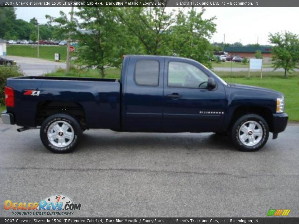 2007 Chevrolet Silverado 1500 LT Extended Cab 4x4 Dark Blue Metallic / Ebony Black Photo #2