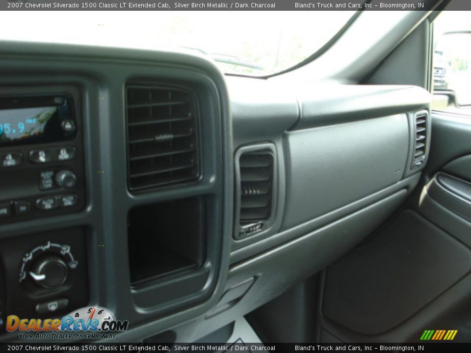 2007 Chevrolet Silverado 1500 Classic LT Extended Cab Silver Birch Metallic / Dark Charcoal Photo #22