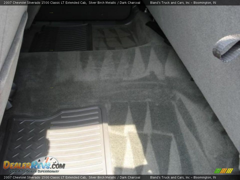 2007 Chevrolet Silverado 1500 Classic LT Extended Cab Silver Birch Metallic / Dark Charcoal Photo #26