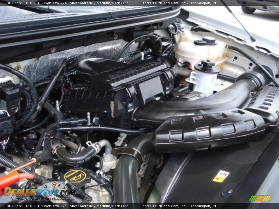 2007 Ford F150 XLT SuperCrew 4x4 Silver Metallic / Medium/Dark Flint Photo #28