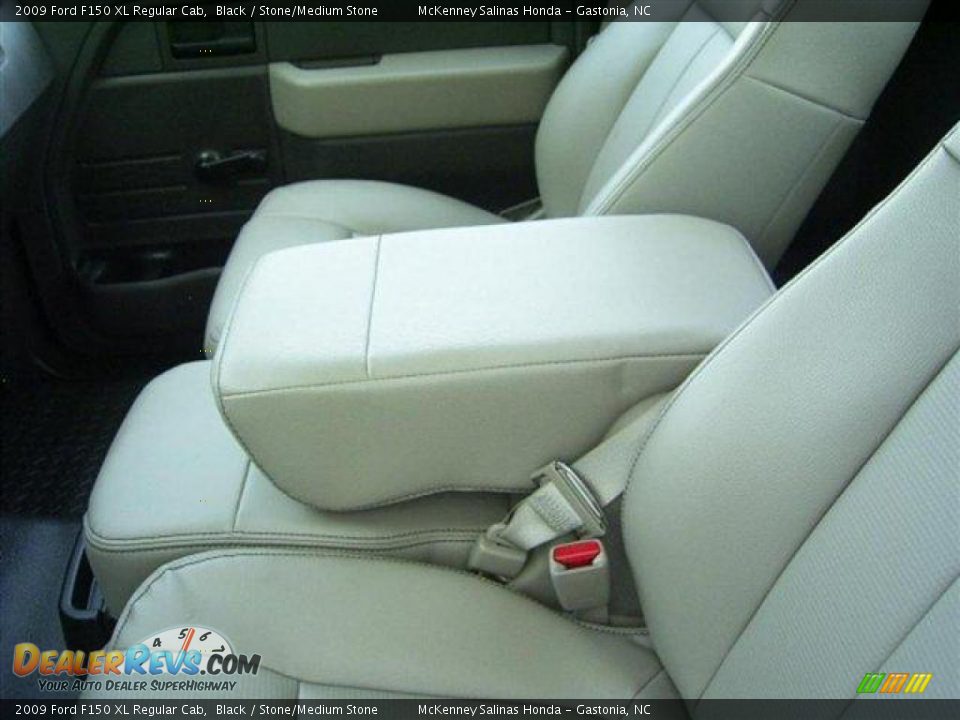 2009 Ford F150 XL Regular Cab Black / Stone/Medium Stone Photo #19