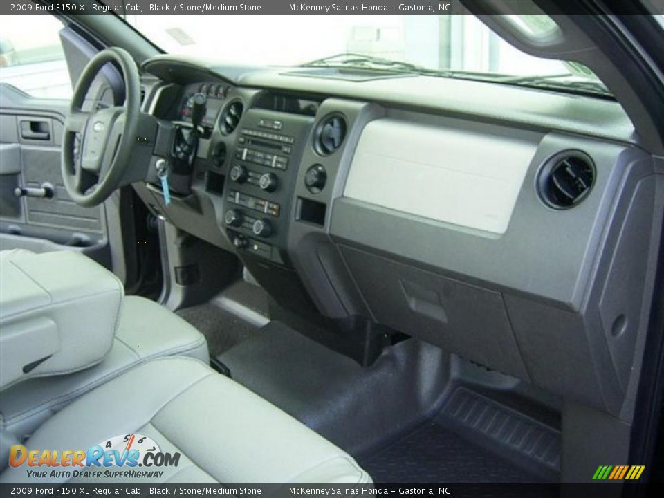 2009 Ford F150 XL Regular Cab Black / Stone/Medium Stone Photo #24