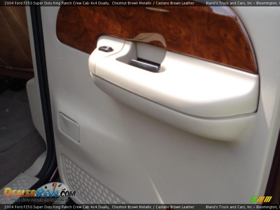 2004 Ford F350 Super Duty King Ranch Crew Cab 4x4 Dually Chestnut Brown Metallic / Castano Brown Leather Photo #33