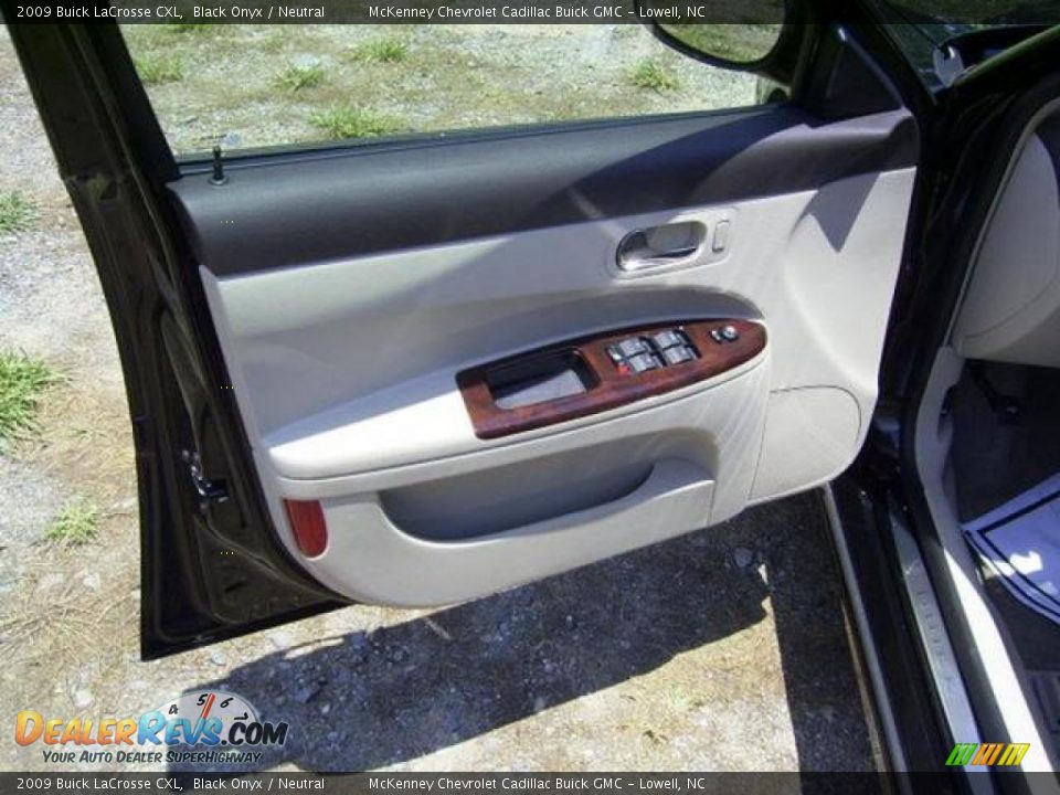 2009 Buick LaCrosse CXL Black Onyx / Neutral Photo #11