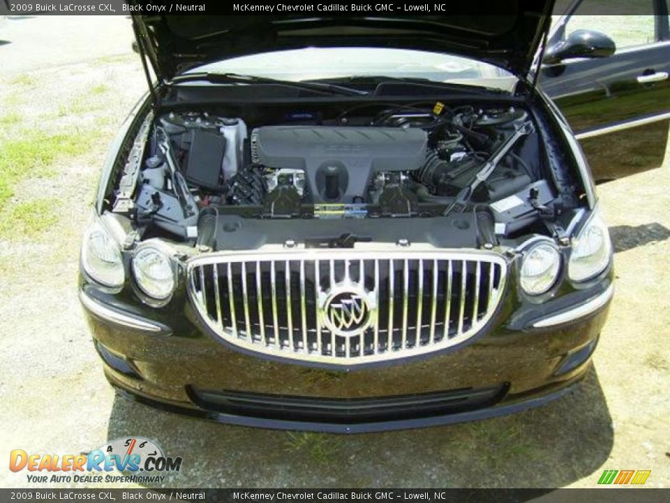 2009 Buick LaCrosse CXL Black Onyx / Neutral Photo #13