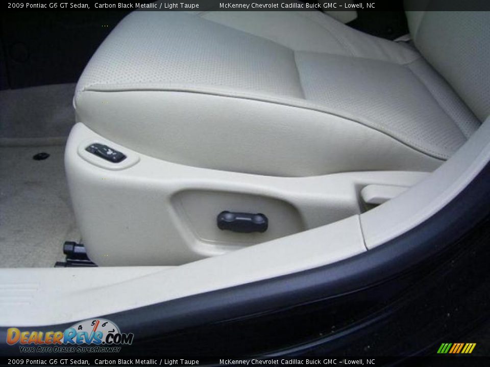 2009 Pontiac G6 GT Sedan Carbon Black Metallic / Light Taupe Photo #15