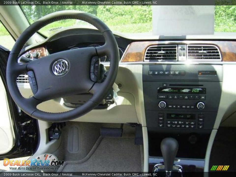 2009 Buick LaCrosse CXL Black Onyx / Neutral Photo #21