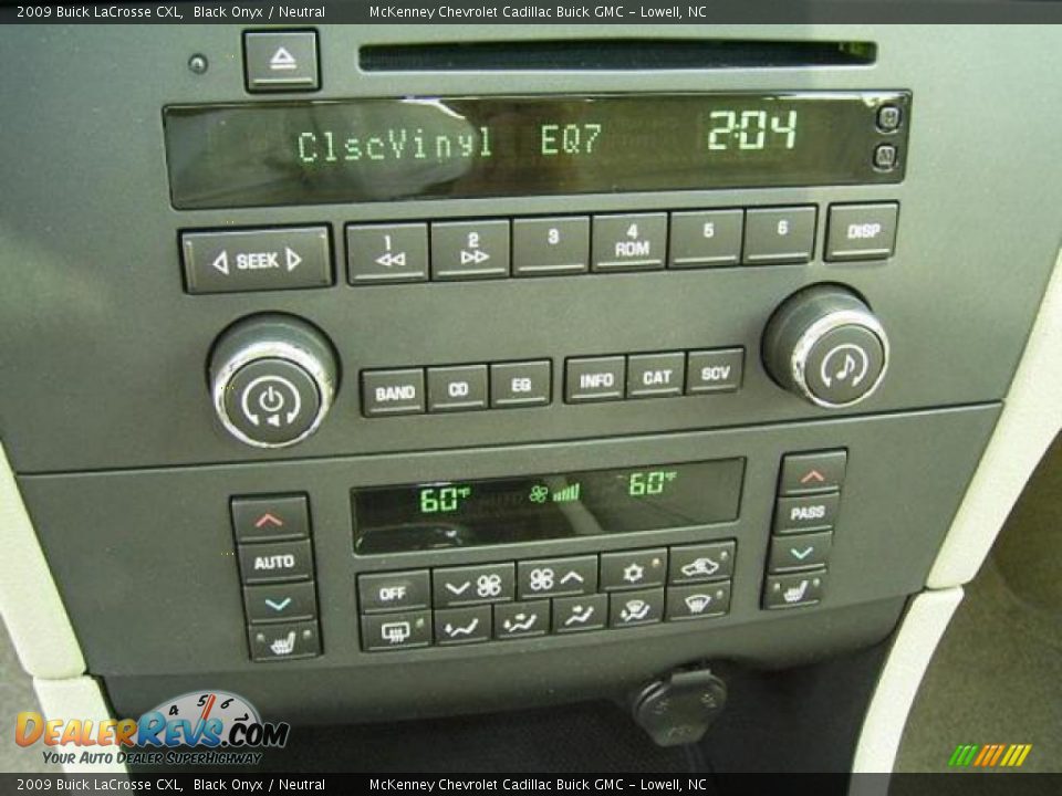 2009 Buick LaCrosse CXL Black Onyx / Neutral Photo #24