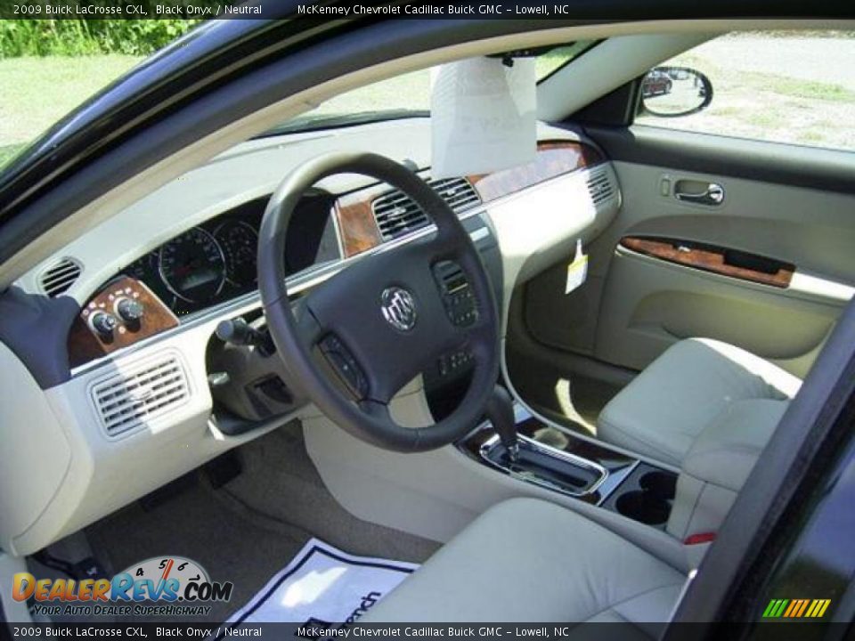 2009 Buick LaCrosse CXL Black Onyx / Neutral Photo #26