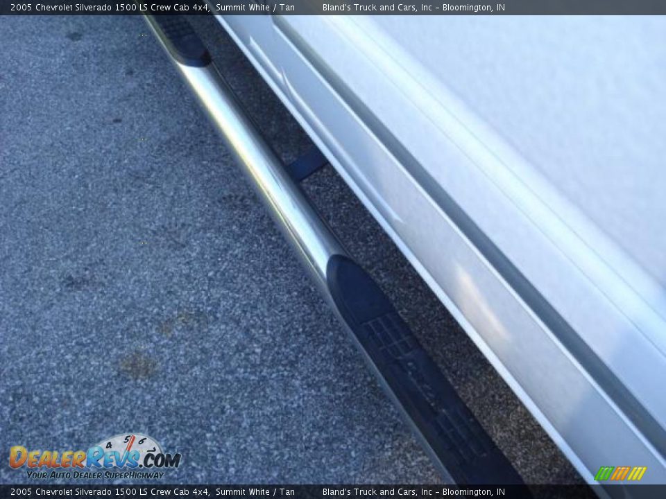 2005 Chevrolet Silverado 1500 LS Crew Cab 4x4 Summit White / Tan Photo #9