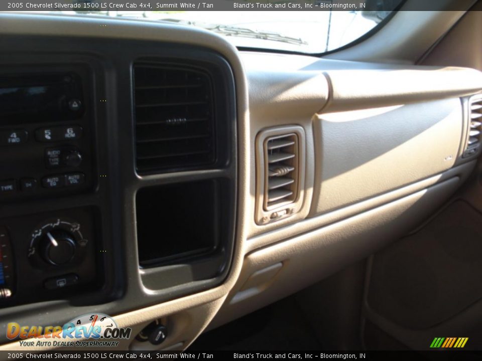 2005 Chevrolet Silverado 1500 LS Crew Cab 4x4 Summit White / Tan Photo #17