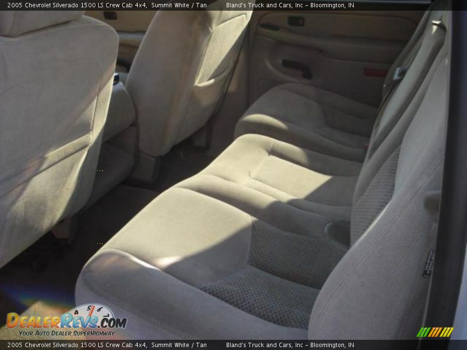 2005 Chevrolet Silverado 1500 LS Crew Cab 4x4 Summit White / Tan Photo #18