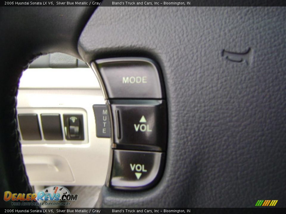 2006 Hyundai Sonata LX V6 Silver Blue Metallic / Gray Photo #17