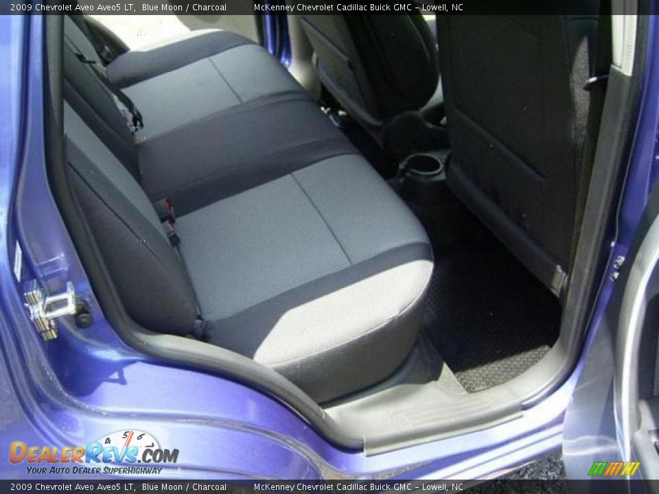 2009 Chevrolet Aveo Aveo5 LT Blue Moon / Charcoal Photo #17