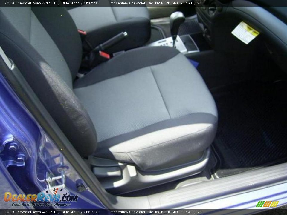 2009 Chevrolet Aveo Aveo5 LT Blue Moon / Charcoal Photo #19