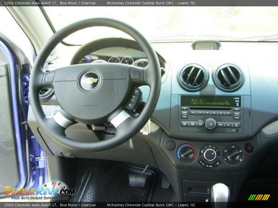 2009 Chevrolet Aveo Aveo5 LT Blue Moon / Charcoal Photo #21