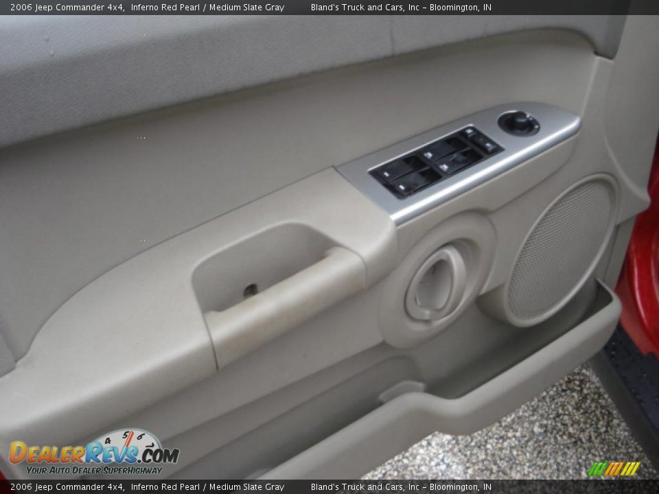2006 Jeep Commander 4x4 Inferno Red Pearl / Medium Slate Gray Photo #11