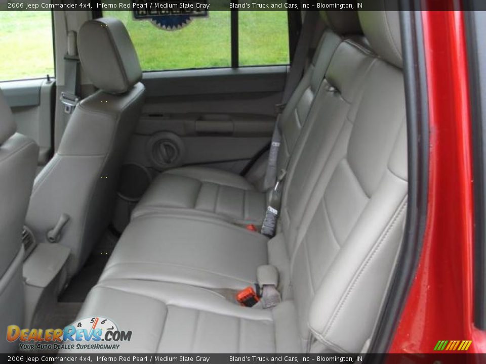2006 Jeep Commander 4x4 Inferno Red Pearl / Medium Slate Gray Photo #21