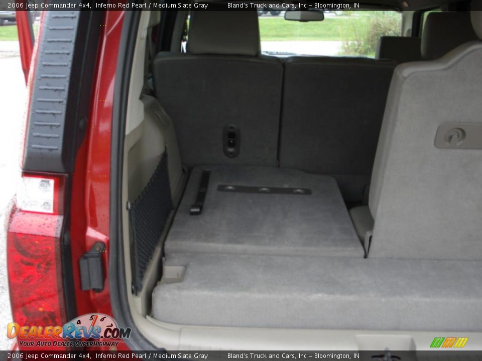 2006 Jeep Commander 4x4 Inferno Red Pearl / Medium Slate Gray Photo #25