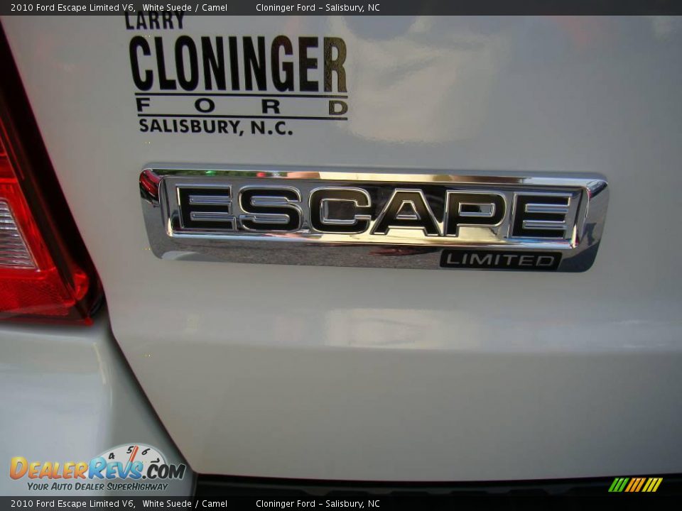 2010 Ford Escape Limited V6 White Suede / Camel Photo #15