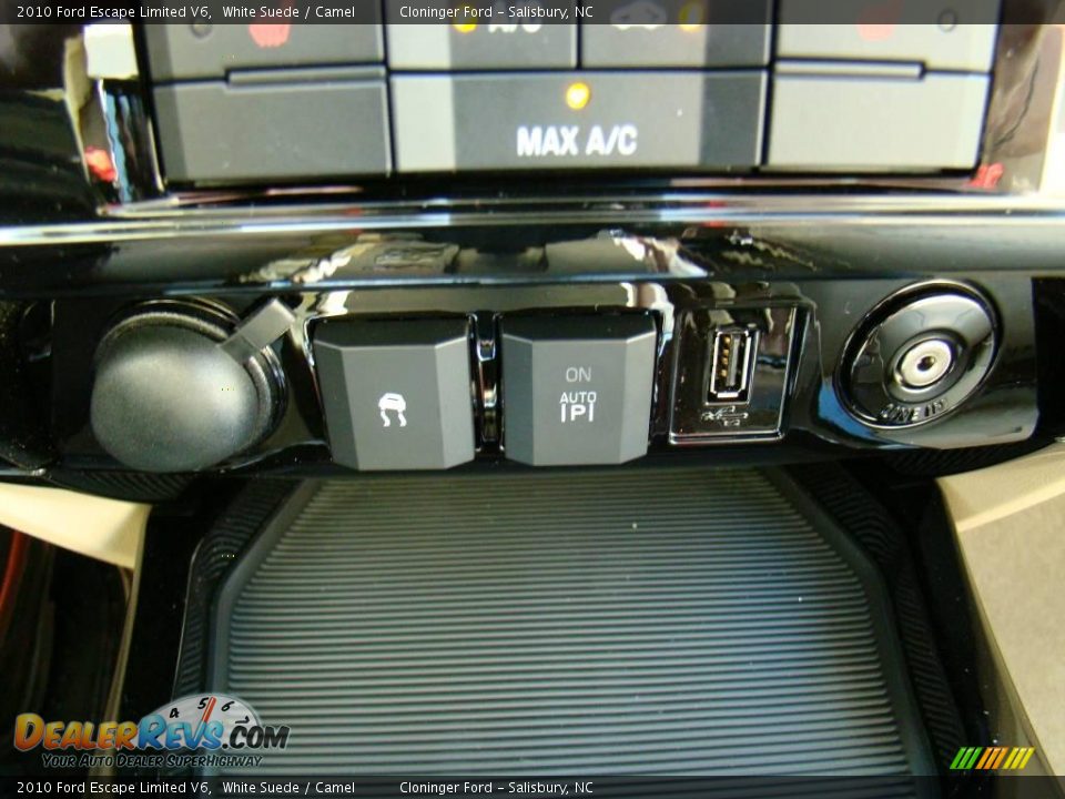2010 Ford Escape Limited V6 White Suede / Camel Photo #25