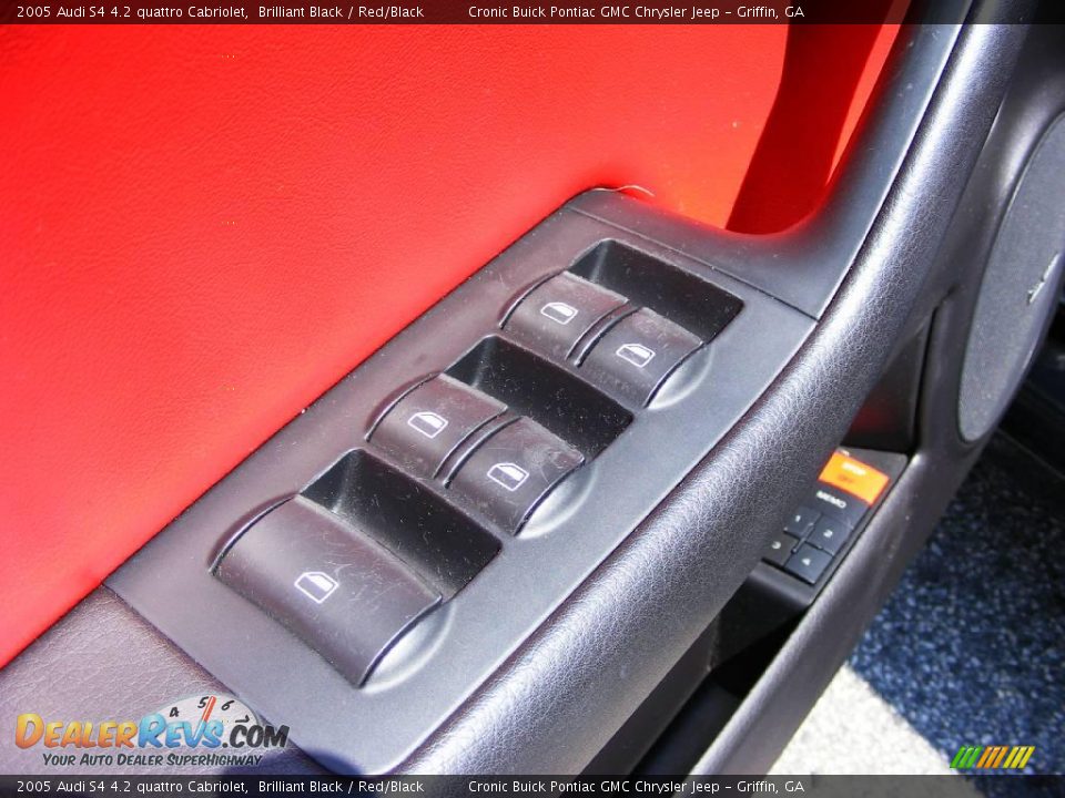 2005 Audi S4 4.2 quattro Cabriolet Brilliant Black / Red/Black Photo #13