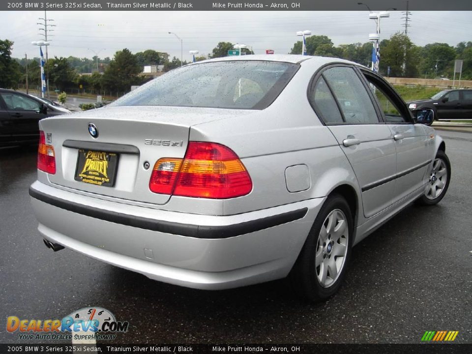 2005 BMW 3 Series 325xi Sedan Titanium Silver Metallic / Black Photo #5
