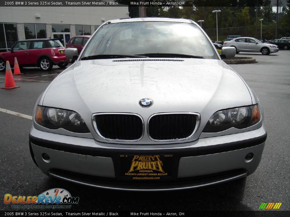 2005 BMW 3 Series 325xi Sedan Titanium Silver Metallic / Black Photo #8