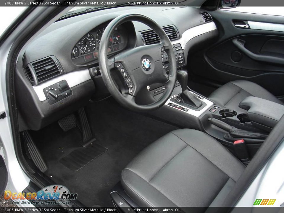 2005 BMW 3 Series 325xi Sedan Titanium Silver Metallic / Black Photo #23