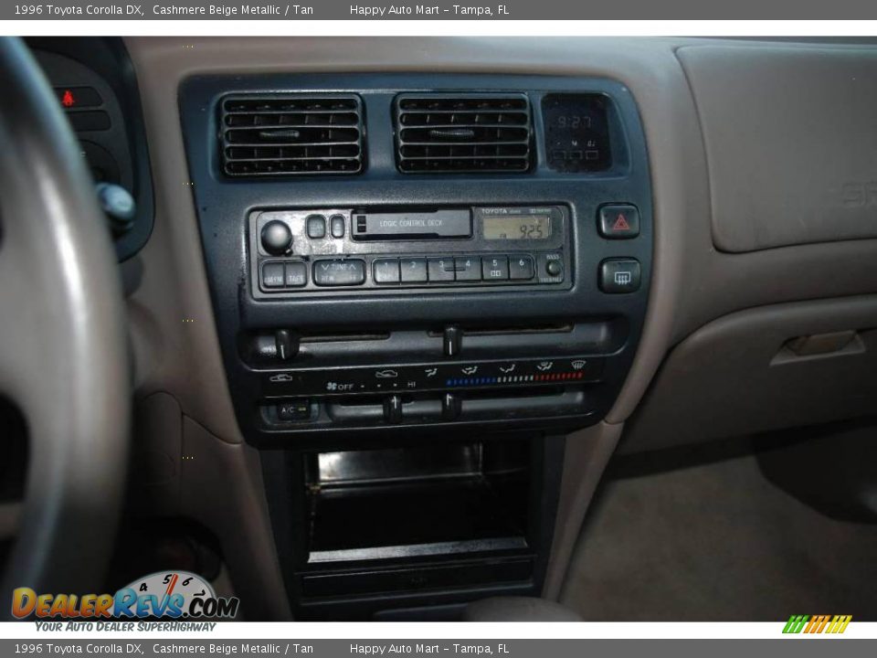 1996 Toyota Corolla DX Cashmere Beige Metallic / Tan Photo #15