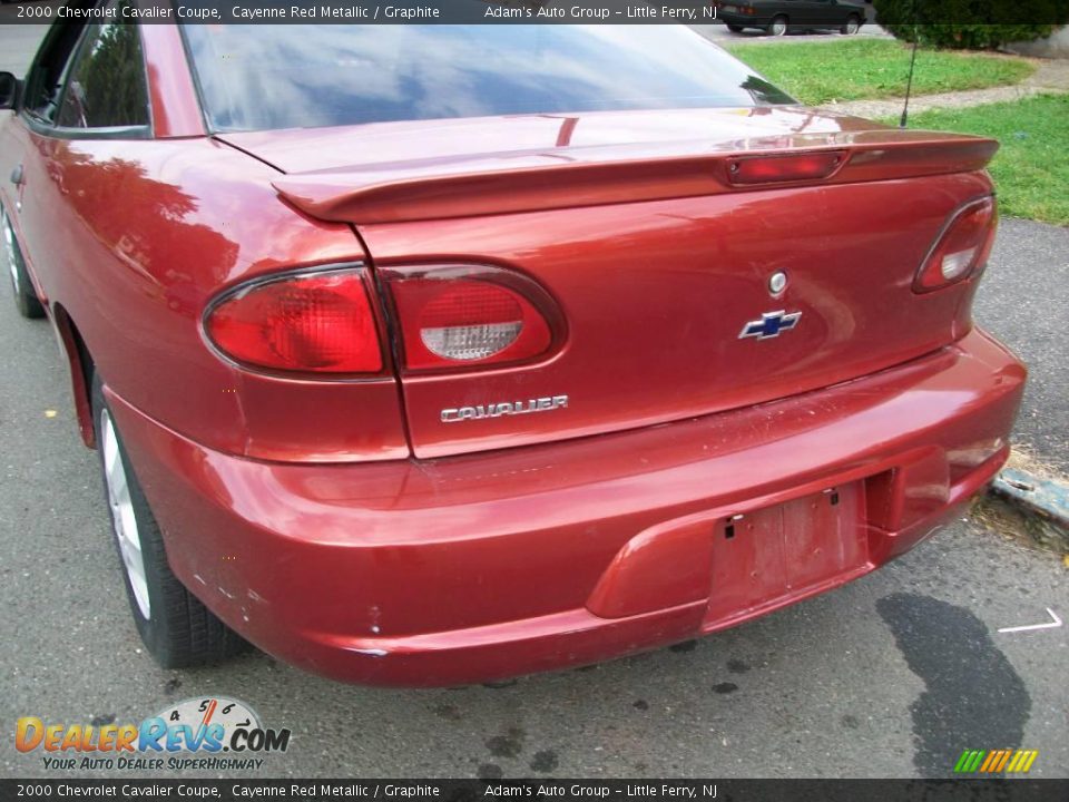 2000 Chevrolet Cavalier Coupe Cayenne Red Metallic / Graphite Photo #8