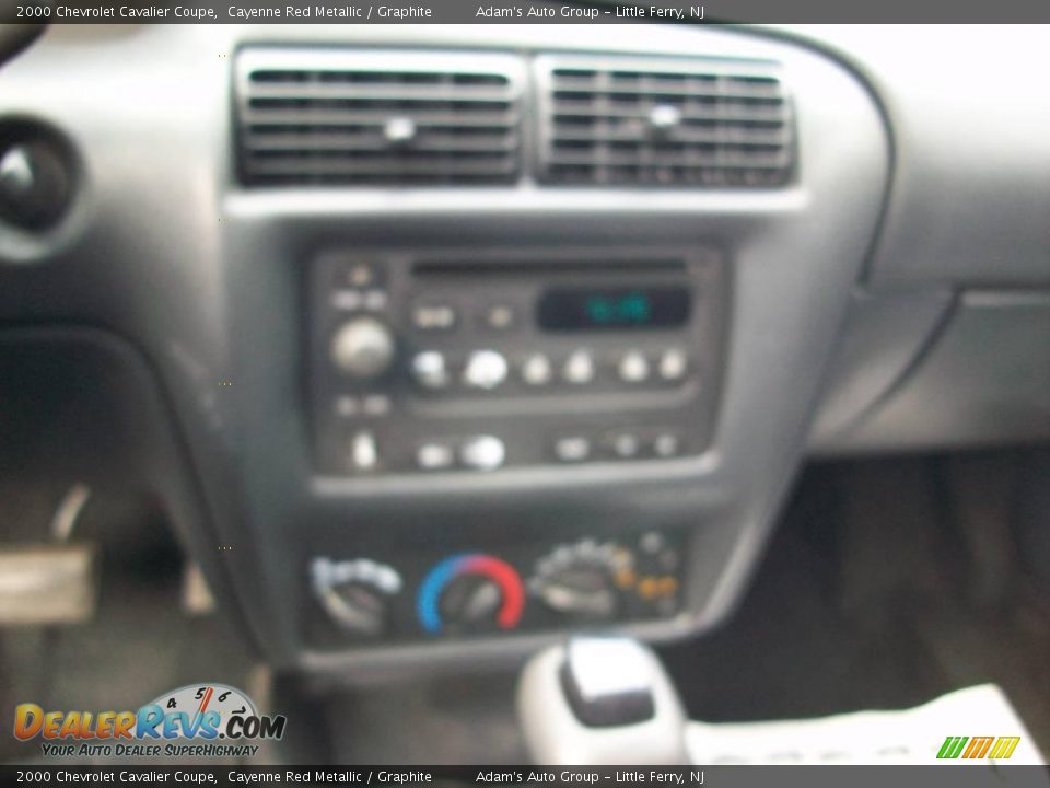 2000 Chevrolet Cavalier Coupe Cayenne Red Metallic / Graphite Photo #11