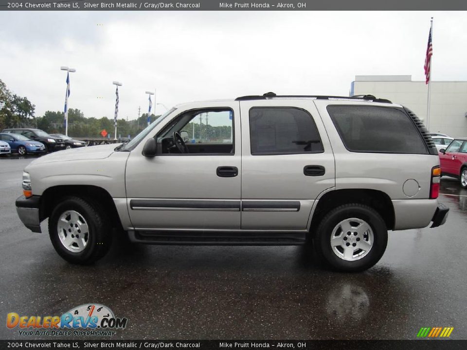 2004 Chevrolet Tahoe LS Silver Birch Metallic / Gray/Dark Charcoal Photo #2