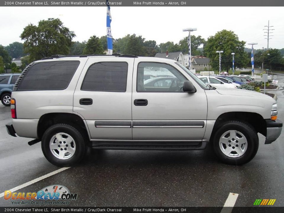2004 Chevrolet Tahoe LS Silver Birch Metallic / Gray/Dark Charcoal Photo #6