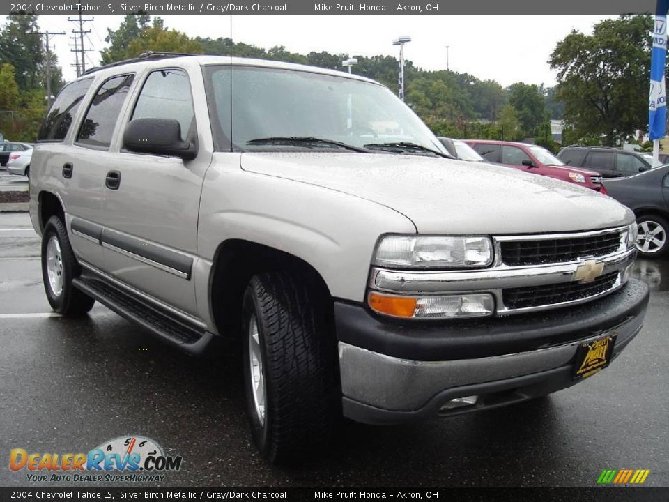 2004 Chevrolet Tahoe LS Silver Birch Metallic / Gray/Dark Charcoal Photo #7