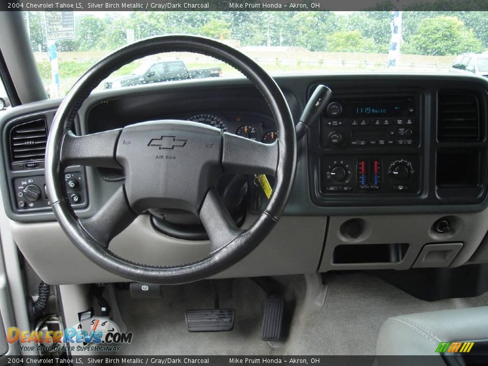 2004 Chevrolet Tahoe LS Silver Birch Metallic / Gray/Dark Charcoal Photo #20