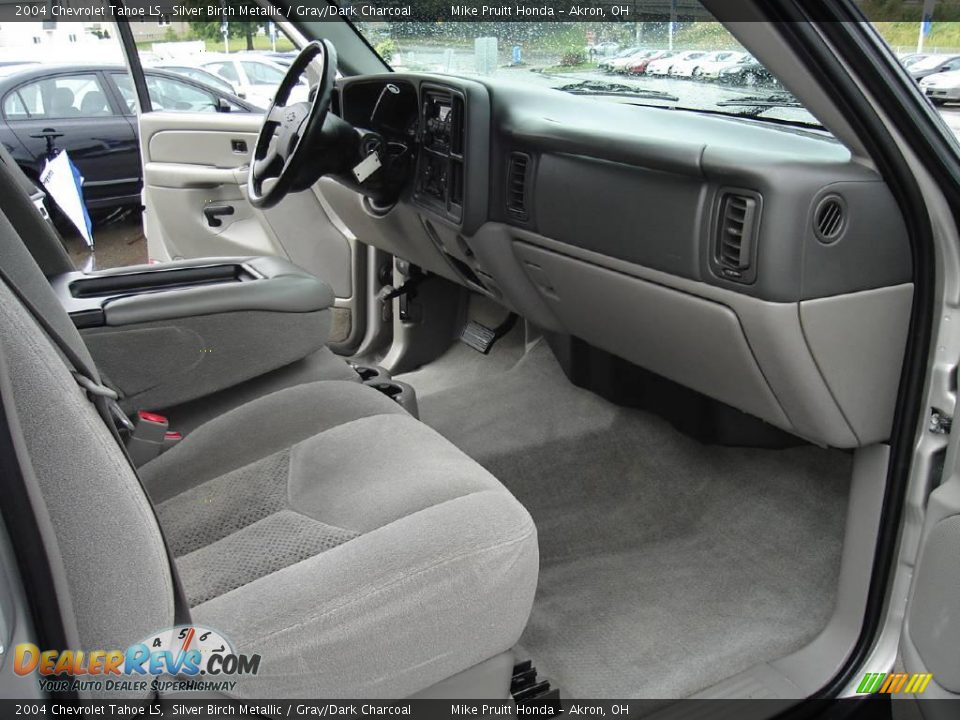 2004 Chevrolet Tahoe LS Silver Birch Metallic / Gray/Dark Charcoal Photo #23