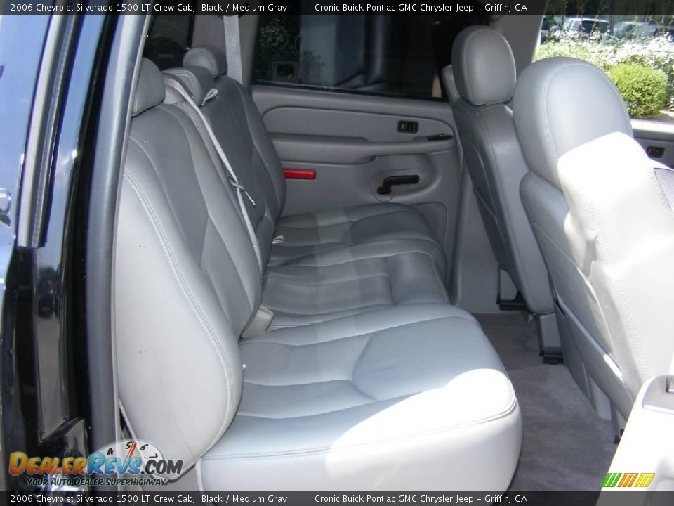 2006 Chevrolet Silverado 1500 LT Crew Cab Black / Medium Gray Photo #17