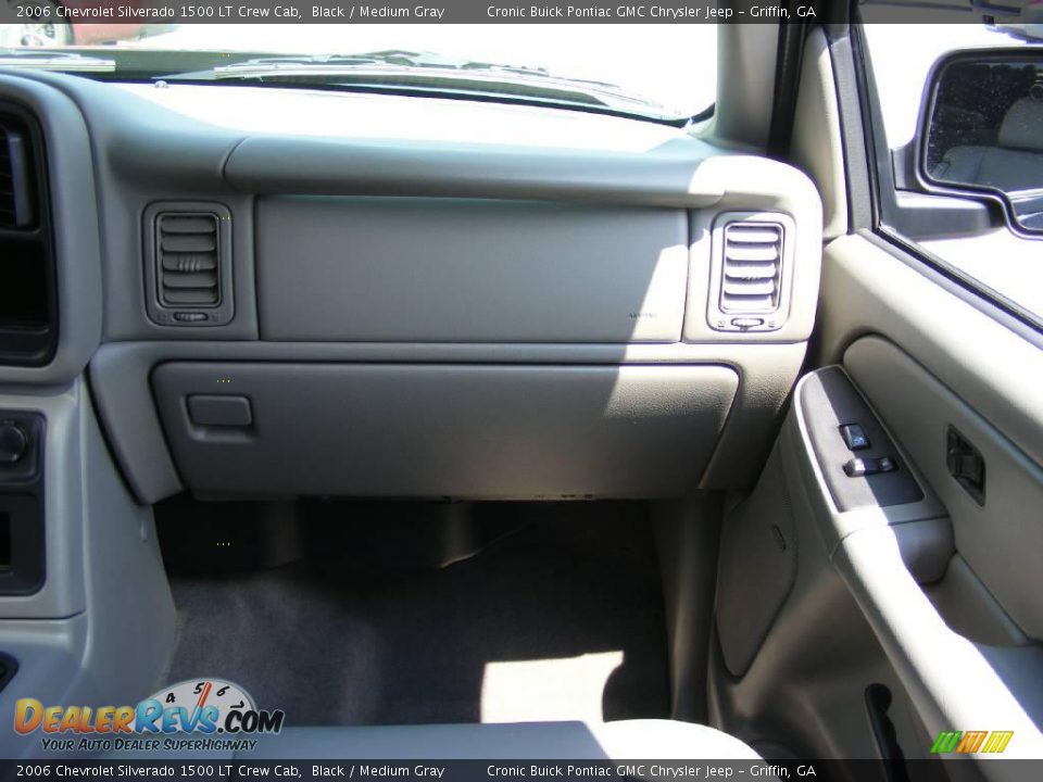 2006 Chevrolet Silverado 1500 LT Crew Cab Black / Medium Gray Photo #21