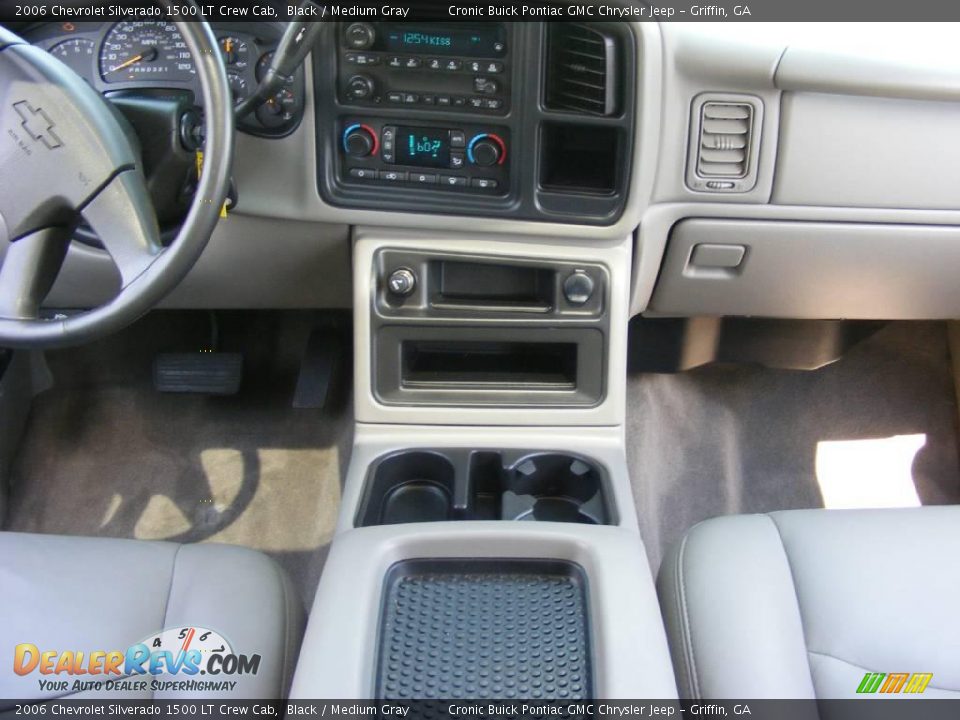 2006 Chevrolet Silverado 1500 LT Crew Cab Black / Medium Gray Photo #22